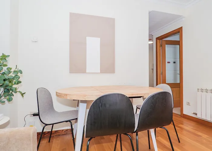 Ybh Lopez De Neira 42, 3 * Comarca de Vigo